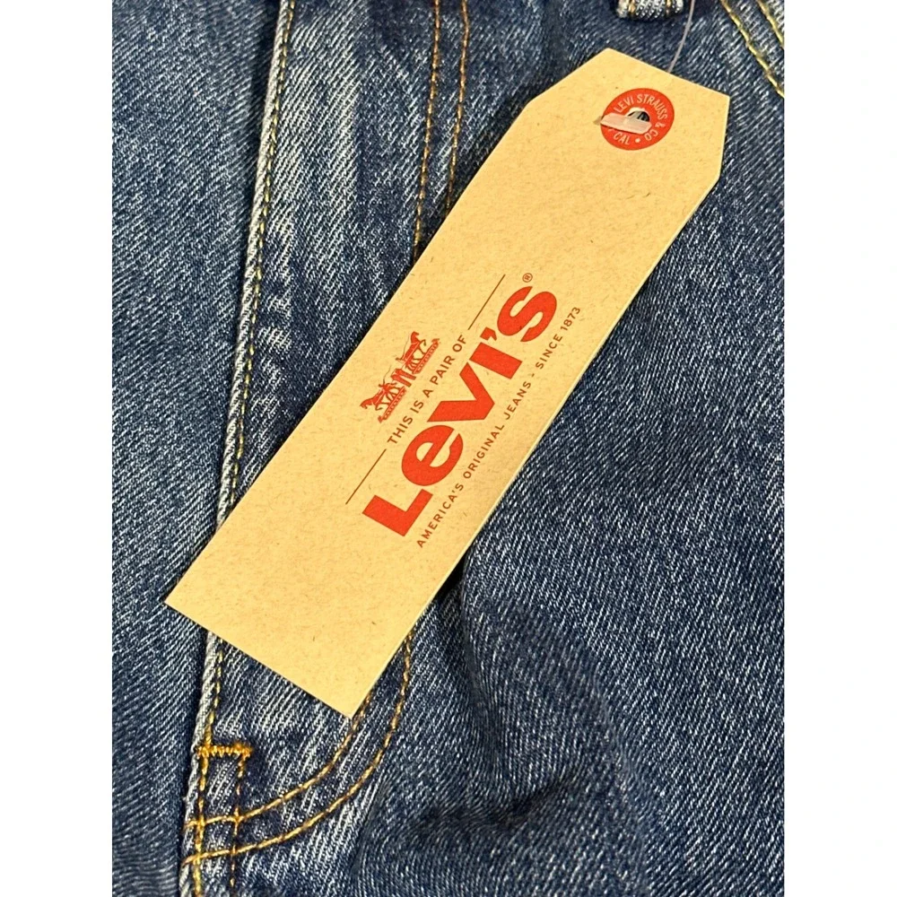 NWT Levi's 505 Regular Fit Jeans Mens 36x30 Medium Wash Straight Leg Denim